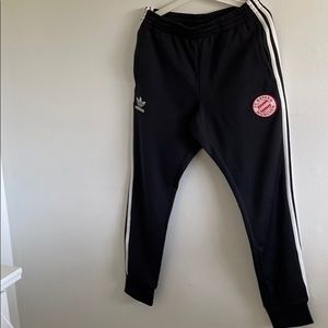 Black sweatpants